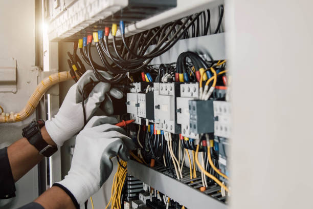 Best Licensed Electrician  in Newcomerstown, OH